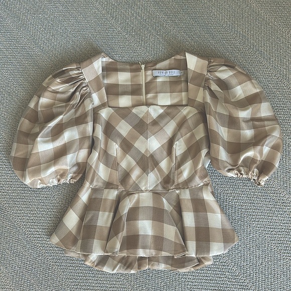 HUNTER BELL Tops - Hunter Bell top